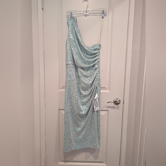Dress the Population Dresses & Skirts - Dress the Population Black Label Martine One-Shoulder Ruched Sequin Blue Dress